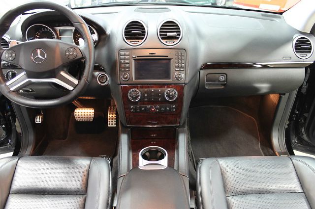 2009 Mercedes-Benz M-Class X Luxury