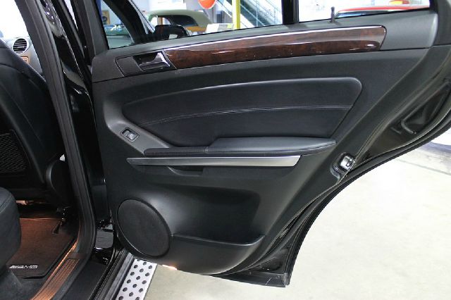 2009 Mercedes-Benz M-Class X Luxury