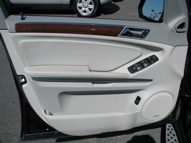 2009 Mercedes-Benz M-Class E350 4matic Wagon