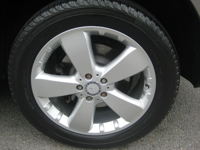 2009 Mercedes-Benz M-Class Gl 2x2