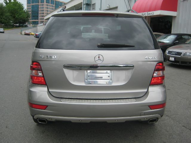 2009 Mercedes-Benz M-Class Gl 2x2
