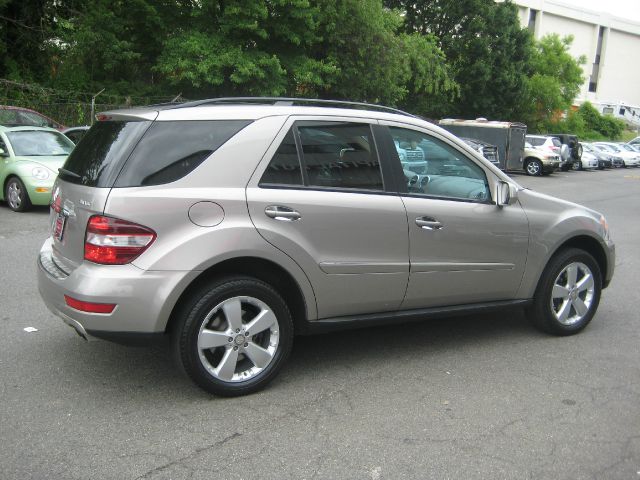 2009 Mercedes-Benz M-Class Gl 2x2