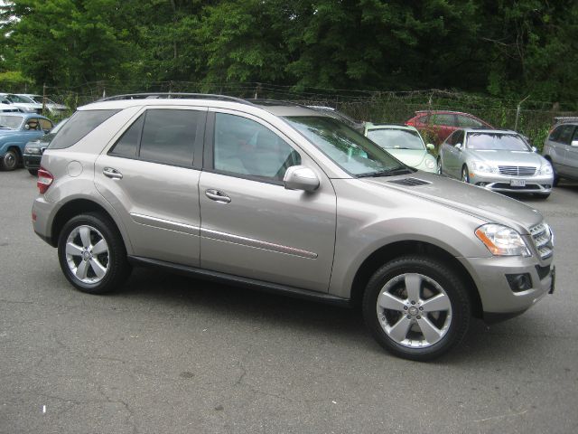 2009 Mercedes-Benz M-Class Gl 2x2