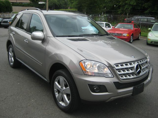 2009 Mercedes-Benz M-Class Gl 2x2