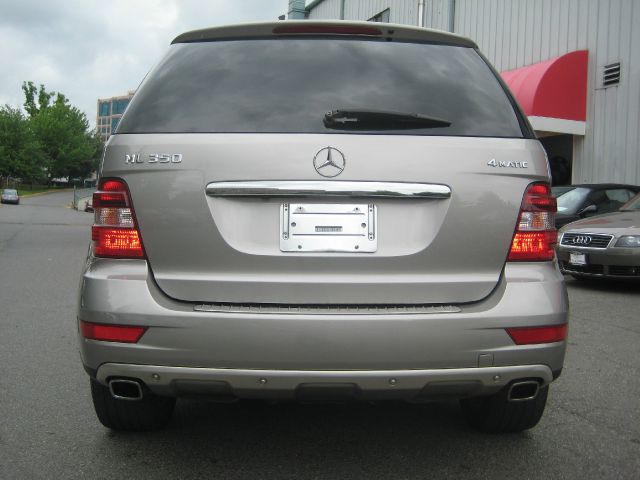 2009 Mercedes-Benz M-Class Gl 2x2