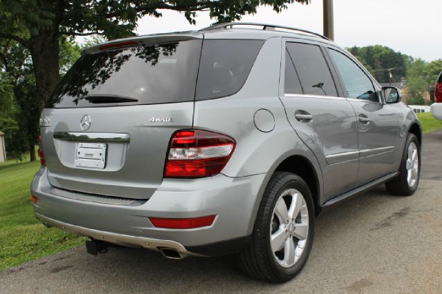 2010 Mercedes-Benz M-Class Gl 2x2