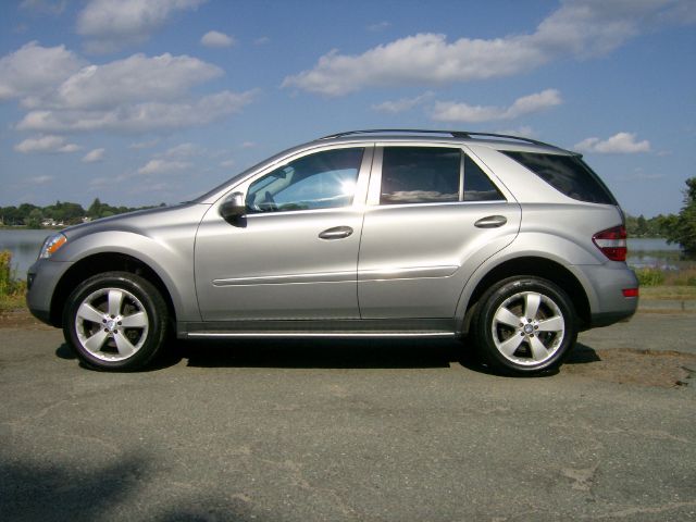 2010 Mercedes-Benz M-Class Gl 2x2