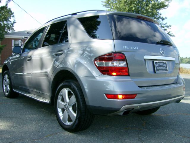 2010 Mercedes-Benz M-Class Gl 2x2