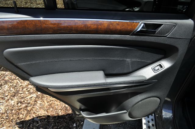 2010 Mercedes-Benz M-Class Gl 2x2