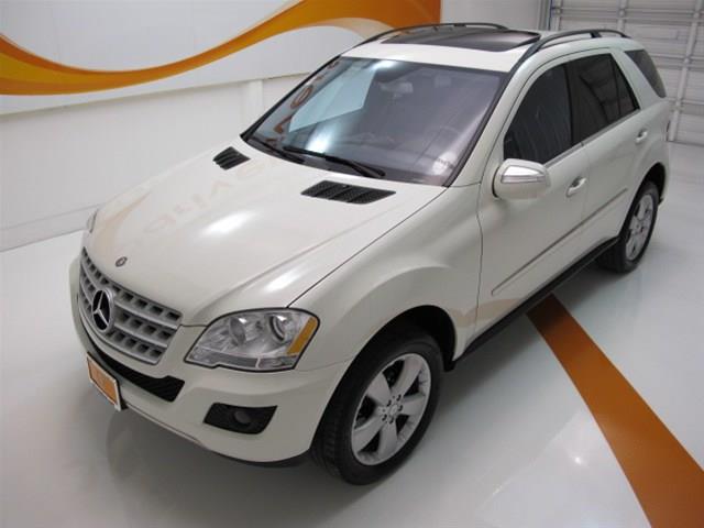 2010 Mercedes-Benz M-Class Ram 3500 Diesel 2-WD