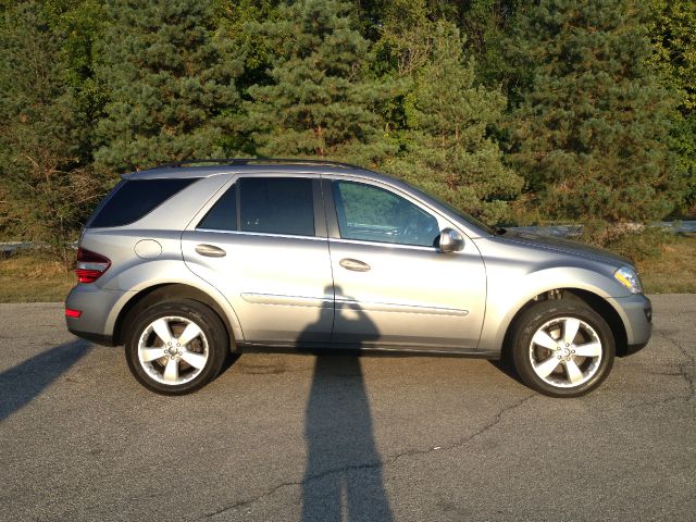 2010 Mercedes-Benz M-Class Gl 2x2
