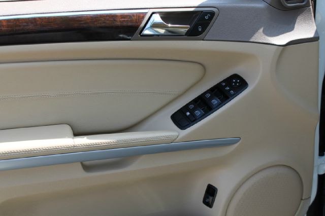 2010 Mercedes-Benz M-Class Gl 2x2