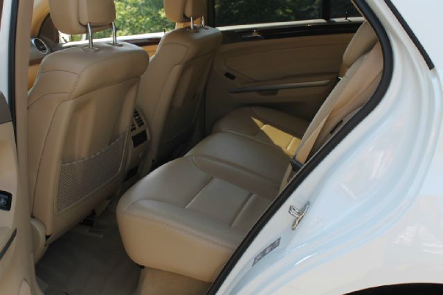 2010 Mercedes-Benz M-Class Gl 2x2