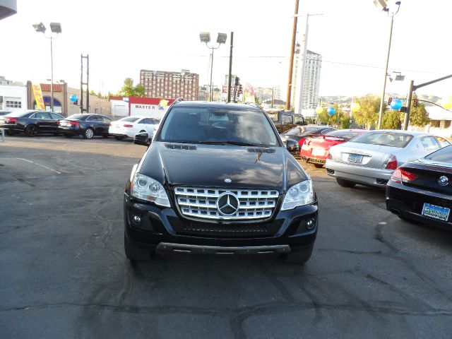 2011 Mercedes-Benz M-Class Gl 2x2