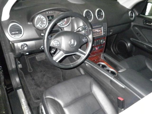2011 Mercedes-Benz M-Class Gl 2x2
