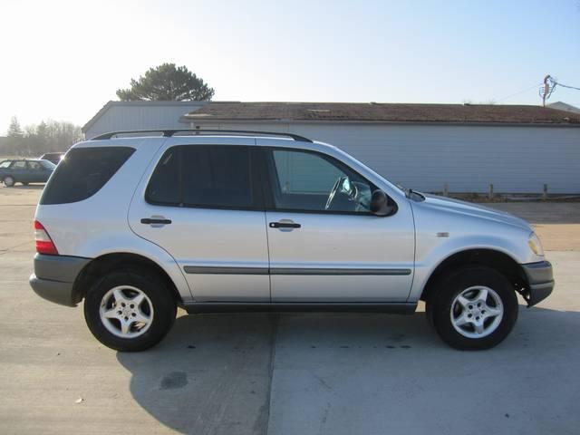 1998 Mercedes-Benz M Class AWD Wagon Automatic VERY NICE