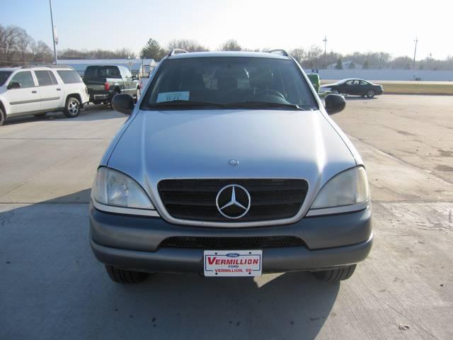 1998 Mercedes-Benz M Class AWD Wagon Automatic VERY NICE