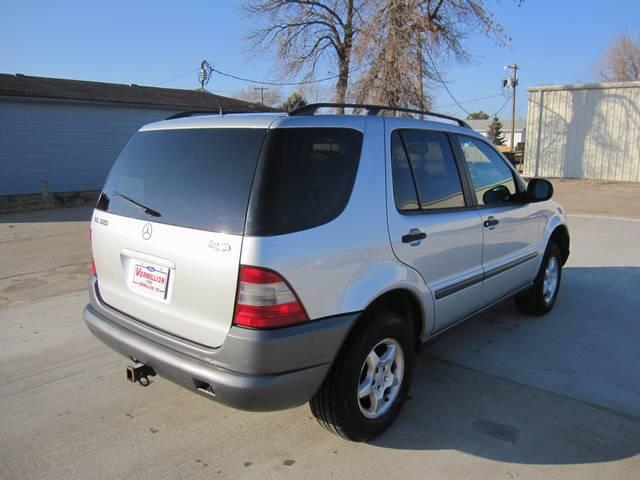 1998 Mercedes-Benz M Class AWD Wagon Automatic VERY NICE