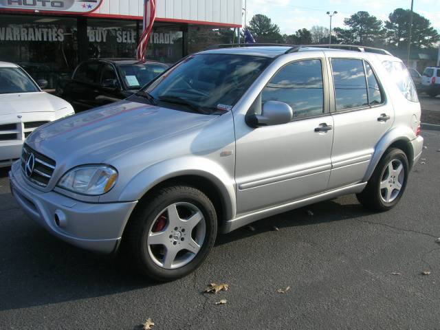 2001 Mercedes-Benz M Class SLT Crew Cab Long Bed 4WD