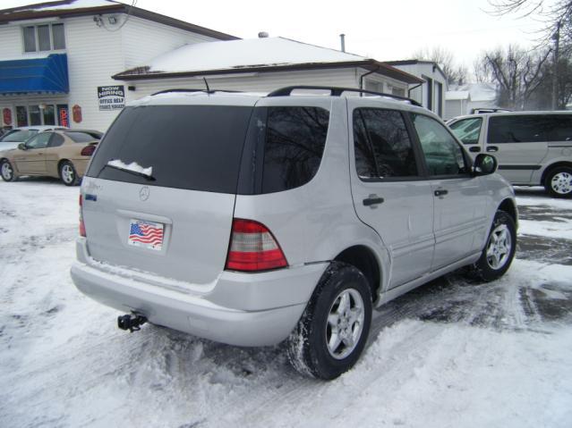 2001 Mercedes-Benz M Class AWD Wagon Automatic VERY NICE