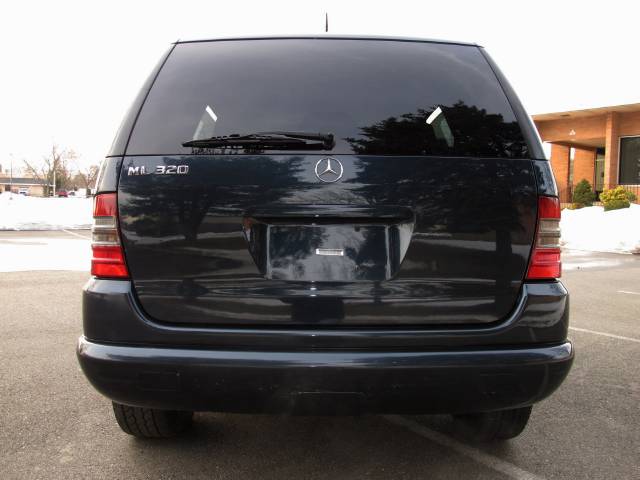 2001 Mercedes-Benz M Class AWD Wagon Automatic VERY NICE