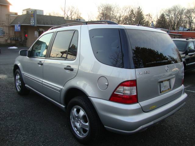 2004 Mercedes-Benz M Class SES 5dr