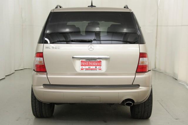 2005 Mercedes-Benz M Class W/ Navires