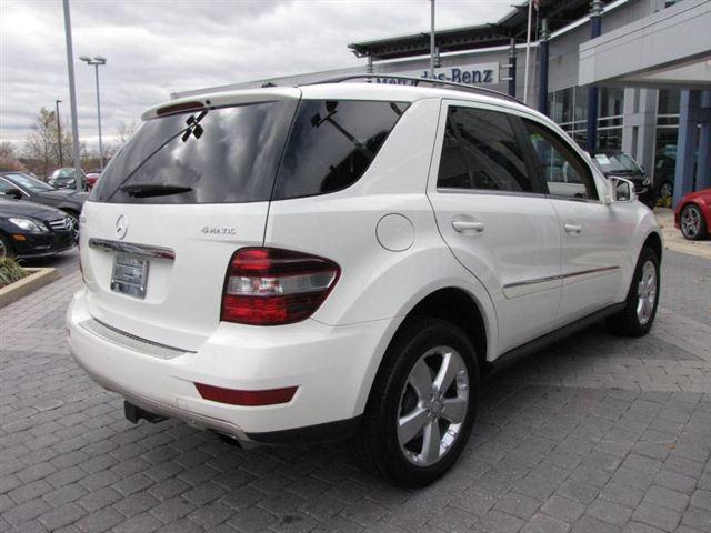 2011 Mercedes-Benz M Class GS 2+2