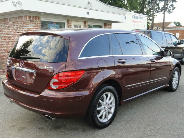 2007 Mercedes-Benz R-Class 4X4- SR5- Double Cab
