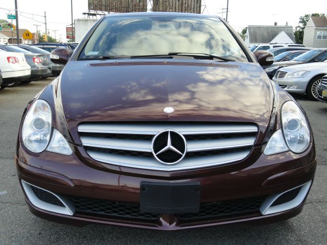 2007 Mercedes-Benz R-Class 4X4- SR5- Double Cab