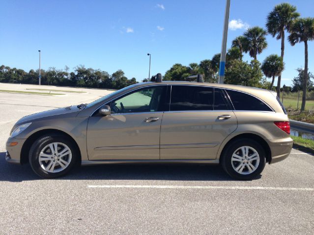 2008 Mercedes-Benz R-Class 745 I