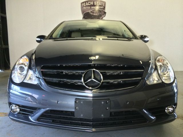 2010 Mercedes-Benz R-Class 740il 4dr Sdn Sedan