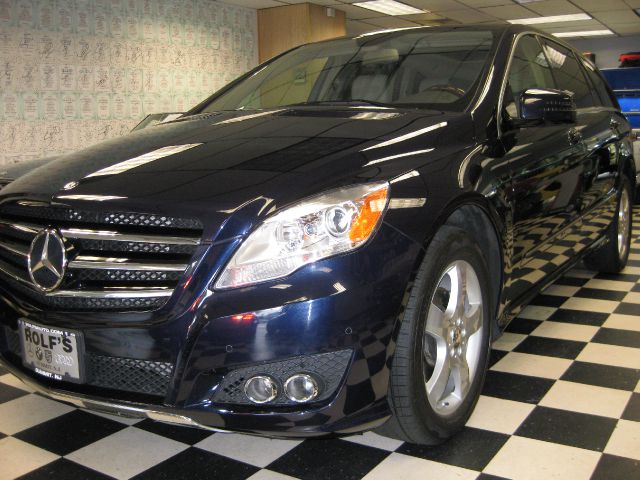 2011 Mercedes-Benz R-Class 740il 4dr Sdn Sedan