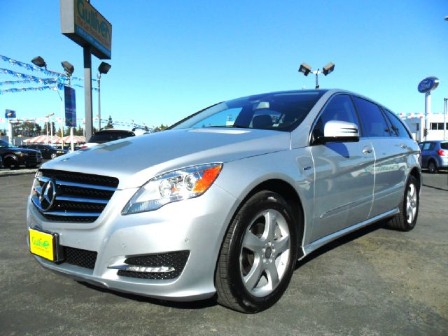 2012 Mercedes-Benz R-Class 740il 4dr Sdn Sedan