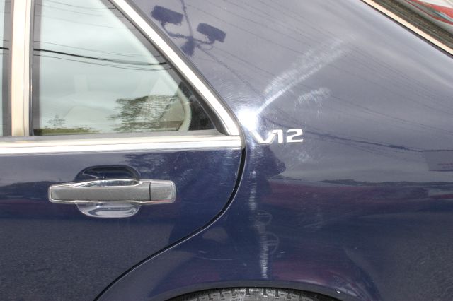 1995 Mercedes-Benz S-Class Tech/rear Entertainment