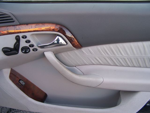 2000 Mercedes-Benz S-Class Gl 2x2