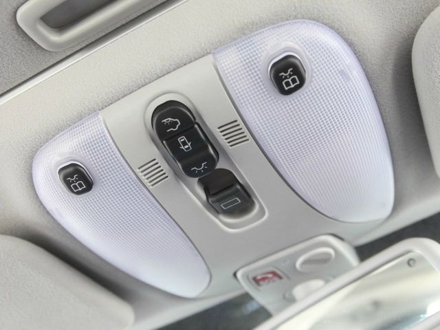 2004 Mercedes-Benz S-Class Sahara