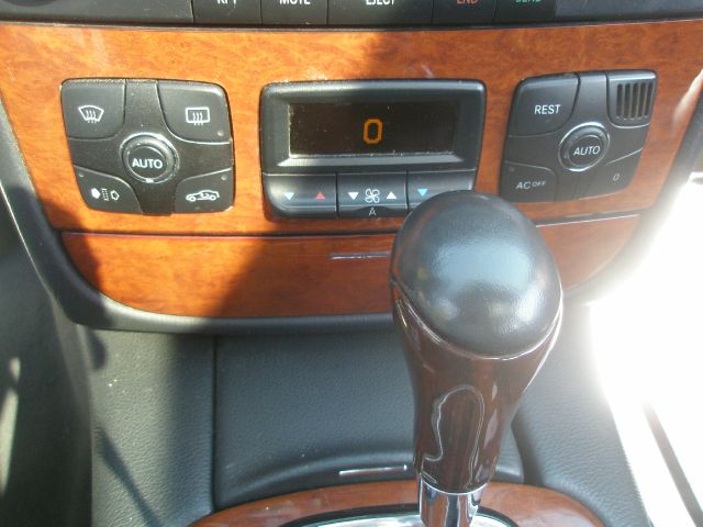 2006 Mercedes-Benz S-Class Sahara