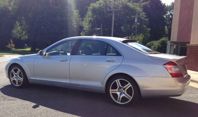 2007 Mercedes-Benz S-Class 4WD Supercab 145 Lariat