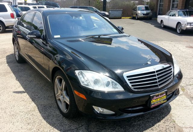 2007 Mercedes-Benz S-Class 4WD Supercab 145 Lariat