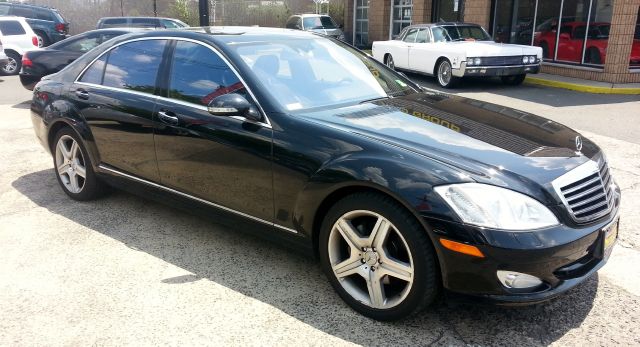 2007 Mercedes-Benz S-Class 4WD Supercab 145 Lariat