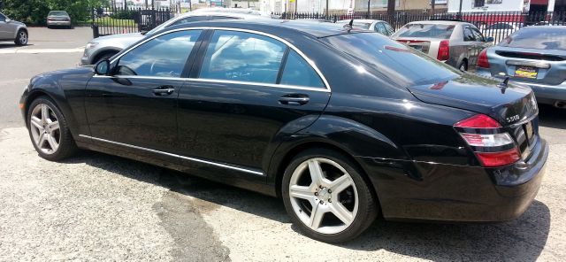 2007 Mercedes-Benz S-Class 4WD Supercab 145 Lariat