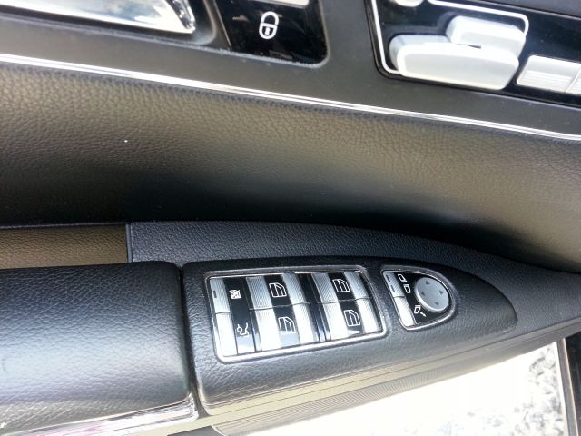 2007 Mercedes-Benz S-Class 4WD Supercab 145 Lariat