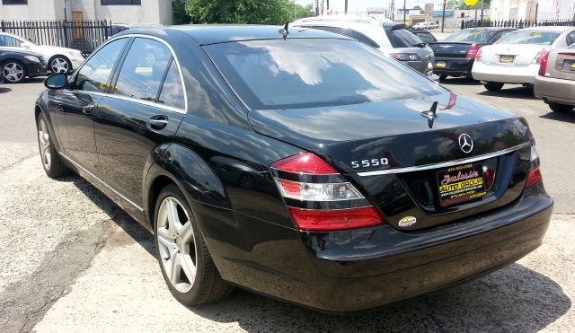 2007 Mercedes-Benz S-Class 4WD Supercab 145 Lariat