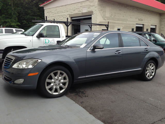 2007 Mercedes-Benz S-Class 4WD Supercab 145 Lariat