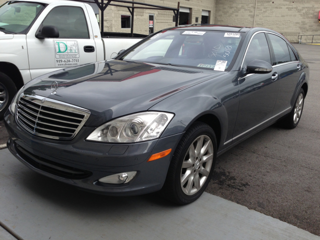 2007 Mercedes-Benz S-Class 4WD Supercab 145 Lariat