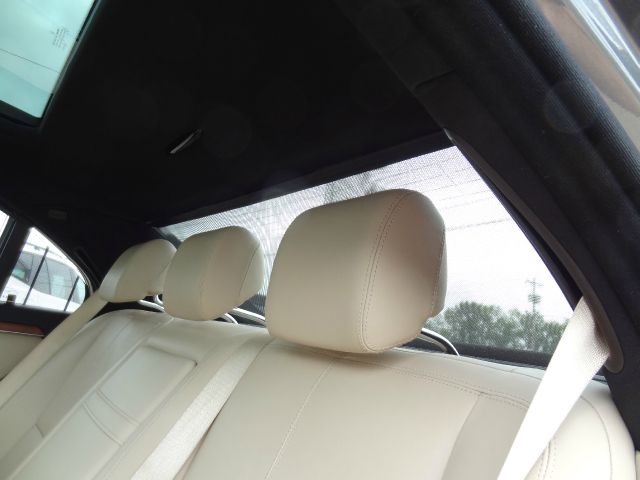 2007 Mercedes-Benz S-Class 4WD Supercab 145 Lariat