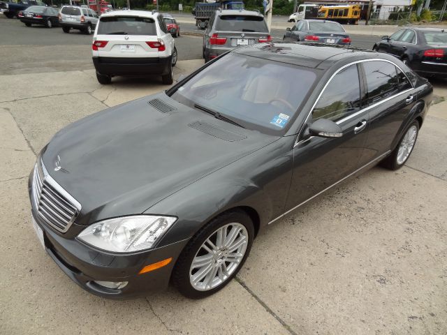 2007 Mercedes-Benz S-Class 4WD Supercab 145 Lariat