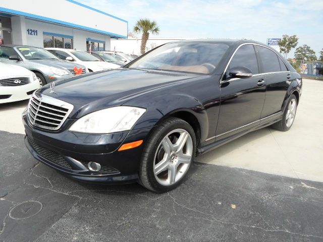 2007 Mercedes-Benz S-Class 4WD Supercab 145 Lariat