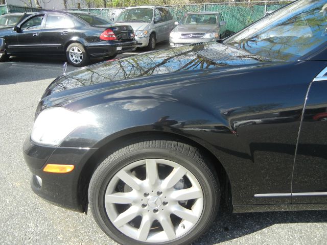 2007 Mercedes-Benz S-Class 4WD Supercab 145 Lariat